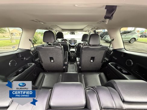 Used 2025 Subaru Ascent Touring w/ Popular Package #1 AWD/4WD image 11