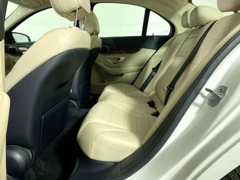 Used 2017 Mercedes-Benz C 300 4MATIC Sedan image 21