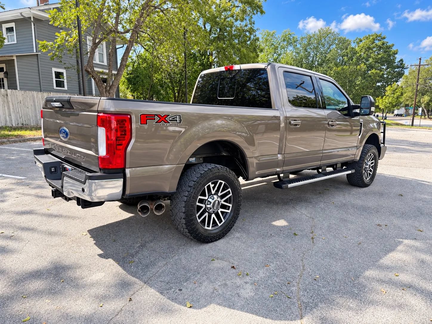 Used 2019 Ford F250 Lariat w/ Lariat Value Package AWD/4WD image 5
