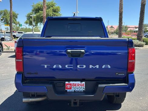 Used 2024 Toyota Tacoma TRD Off-Road w/ TRD Off Road Premium Package AWD/4WD image 7