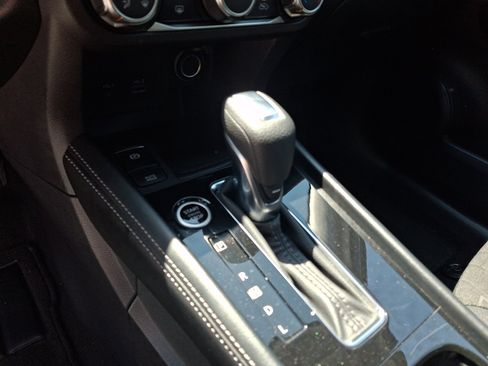 Used 2023 Nissan Kicks SV FWD image 14