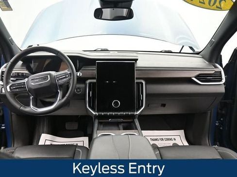 Used 2024 GMC Acadia Denali AWD/4WD image 15