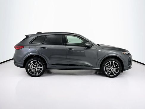 Used 2026 Audi Q5 Premium Plus w/ Premium Plus AWD/4WD image 4