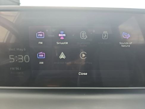 Used 2024 Kia Seltos EX FWD image 27