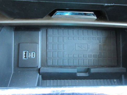 Used 2021 Ford Expedition Max Platinum image 34