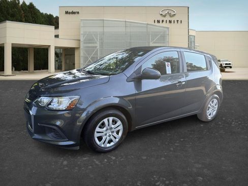 Used 2020 Chevrolet Sonic LT FWD image 1