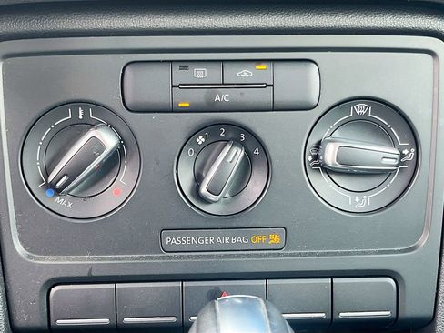 Used 2019 Volkswagen Beetle 2.0T S image 15