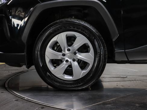 Certified 2025 Toyota RAV4 LE FWD image 9