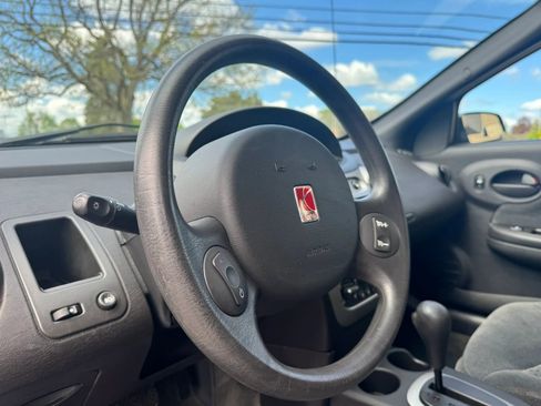 Used 2004 Saturn ION Level 3 w/ Travel Pkg FWD image 22