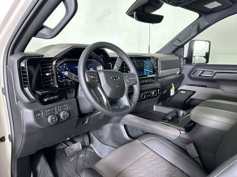 New 2026 Chevrolet Silverado 2500 ZR2 AWD/4WD image 10