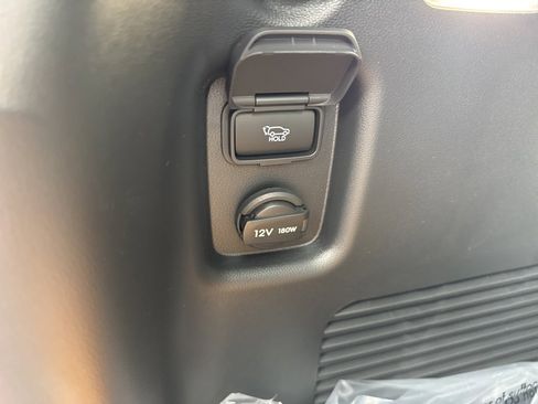 Used 2026 Hyundai Ioniq 9 SEL image 12