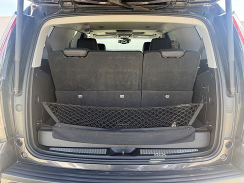 Used 2016 Cadillac Escalade Luxury RWD image 26