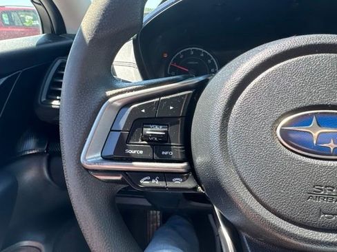 Used 2019 Subaru Crosstrek 2.0i AWD/4WD image 21