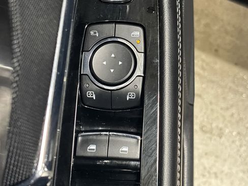 Used 2023 Lincoln Corsair Reserve w/ Equipment Group 202A image 13