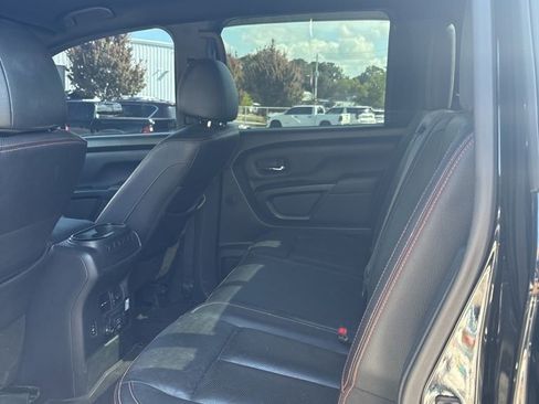 Used 2023 Nissan Titan PRO-4X w/ Pro-4x Convenience Package AWD/4WD image 6
