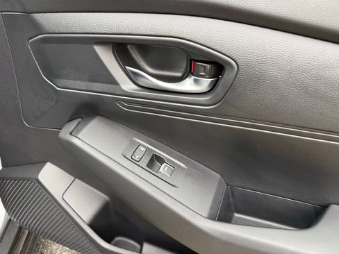 Used 2023 Honda Accord LX image 44