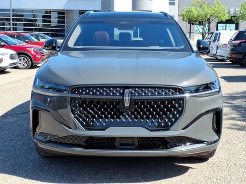 Used 2024 Lincoln Nautilus Black Label w/ Jet Appearance Package (87T) AWD/4WD image 8