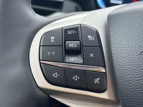 New 2026 Ford Explorer Active AWD/4WD image 19