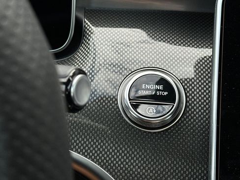 New 2025 Mercedes-Benz C 300 Sedan image 19