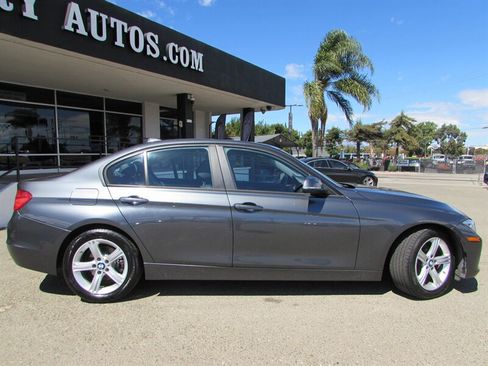 Used 2015 BMW 328i Sedan RWD image 8