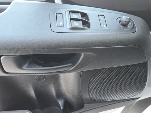 New 2026 RAM ProMaster 2500 w/ Convenience Group FWD image 17