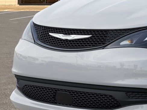 New 2026 Chrysler Voyager LX image 11