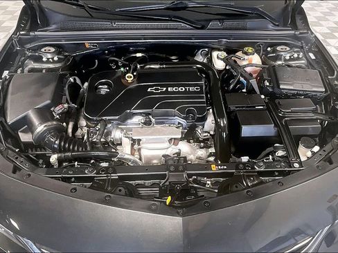 Used 2018 Chevrolet Malibu LS image 9
