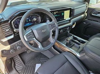 New 2026 Chevrolet Silverado 1500 LT Trail Boss w/ LT Trail Boss Premium Package AWD/4WD video 3