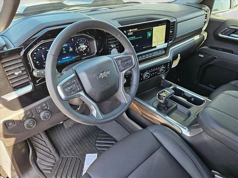 New 2026 Chevrolet Silverado 1500 LT Trail Boss w/ LT Trail Boss Premium Package AWD/4WD image 3