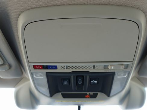 Used 2020 Subaru Forester Limited w/ Popular Package #3 image 17