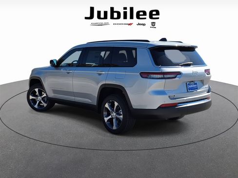 New 2025 Jeep Grand Cherokee L Limited w/ Trailer Tow Package AWD/4WD image 4