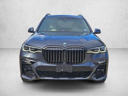 Used 2021 BMW X7 xDrive40i w/ M Sport Package image 2