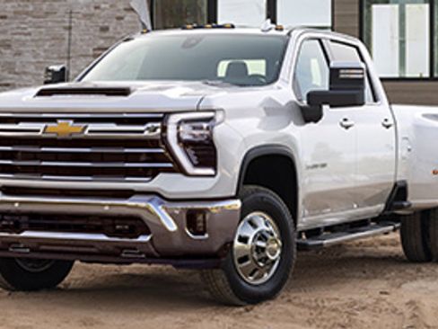 Used 2026 Chevrolet Silverado 3500 LT image 1