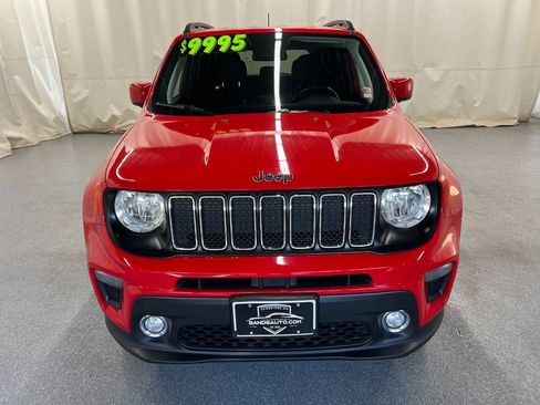 Used 2020 Jeep Renegade Latitude w/ Cold Weather Group AWD/4WD image 2
