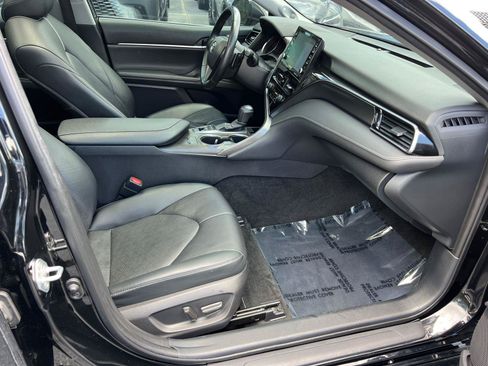 Used 2021 Toyota Camry XSE w/ Navigation Package FWD image 13