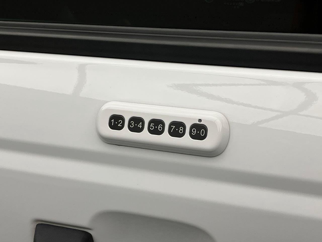 Certified 2022 Ford Bronco Badlands AWD/4WD image 8