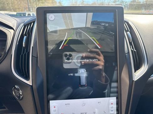 Used 2022 Ford Edge SEL w/ Convenience Package image 33