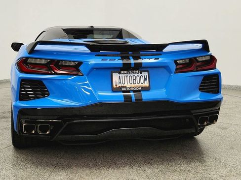 Used 2021 Chevrolet Corvette Stingray Premium Conv w/ Z51 Performance Package RWD image 4