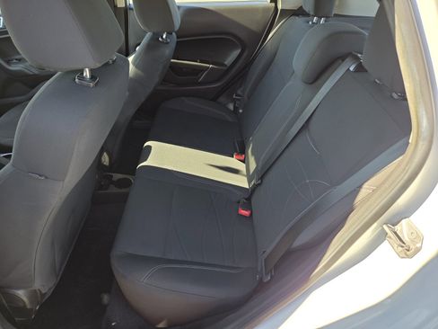Used 2014 Ford Fiesta SE image 11