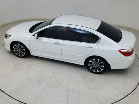 Used 2015 Honda Accord Sport image 75