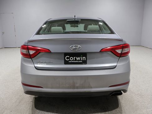 Used 2015 Hyundai Sonata SE FWD image 3