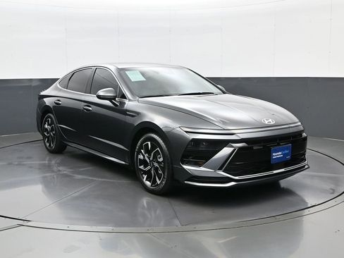 Certified 2024 Hyundai Sonata SEL image 3