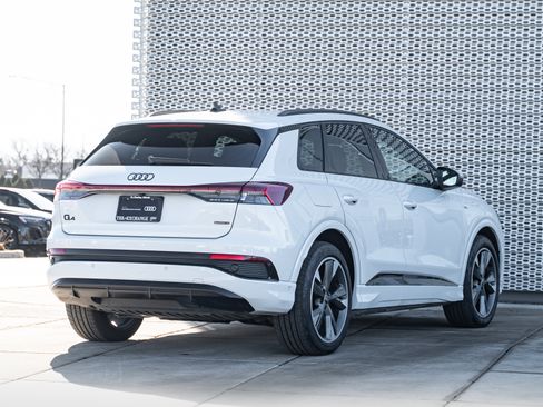 Certified 2024 Audi Q4 e-tron Premium Plus w/ Premium Plus image 4