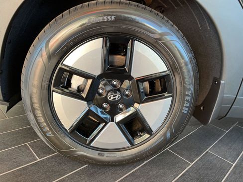 New 2026 Hyundai Santa Fe SE image 7