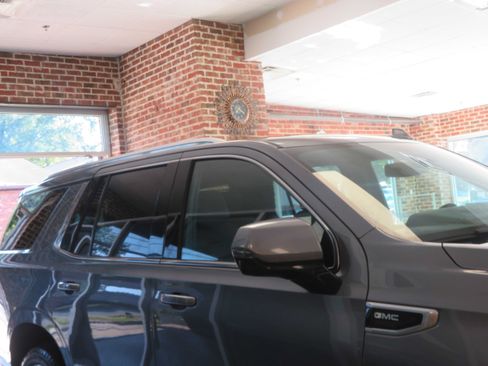 Used 2021 GMC Yukon Denali AWD/4WD image 76