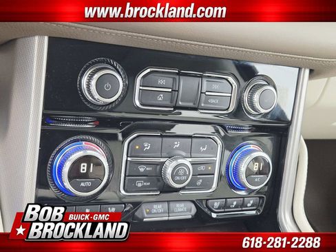 Used 2024 GMC Yukon Denali w/ Advanced Technology Package AWD/4WD image 33