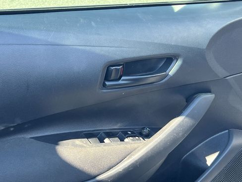 Used 2025 Toyota Corolla LE FWD image 12