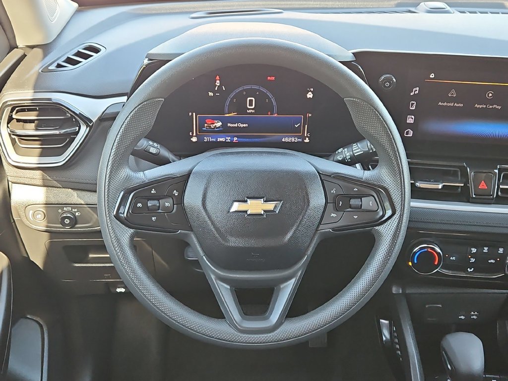 Used 2025 Chevrolet TrailBlazer LT AWD/4WD image 23