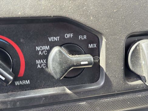 Used 2013 Ford E-150 and Econoline 150 w/ PWR Group image 26