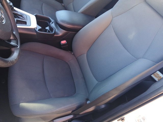 Used 2021 Toyota RAV4 LE FWD image 15
